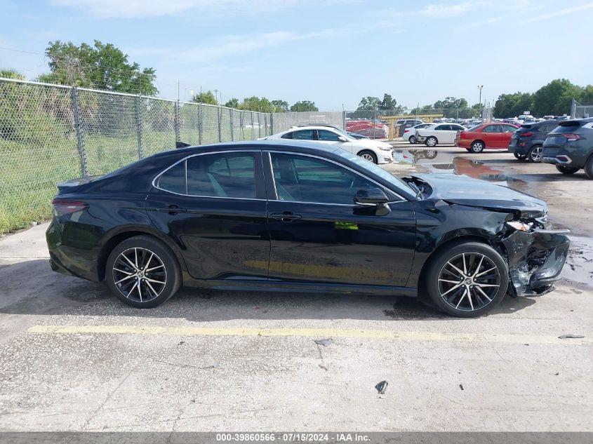 TOYOTA CAMRY SE/SE NIGHT SHADE 2022