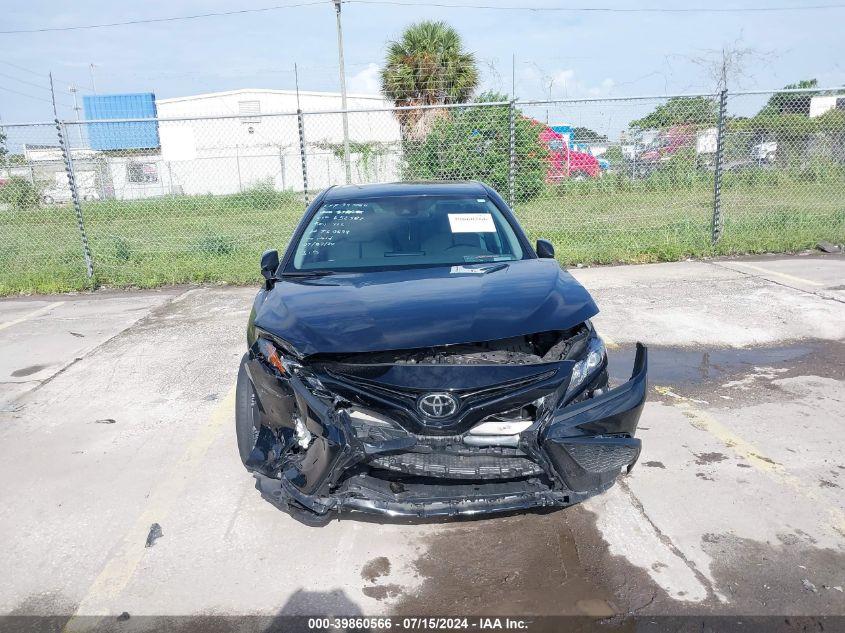 TOYOTA CAMRY SE/SE NIGHT SHADE 2022