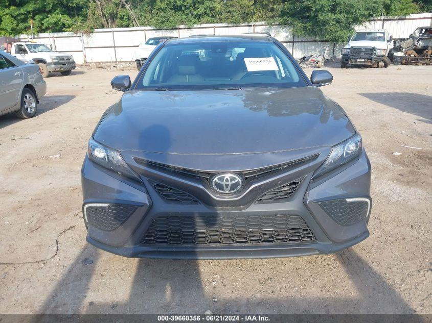 TOYOTA CAMRY SE 2024