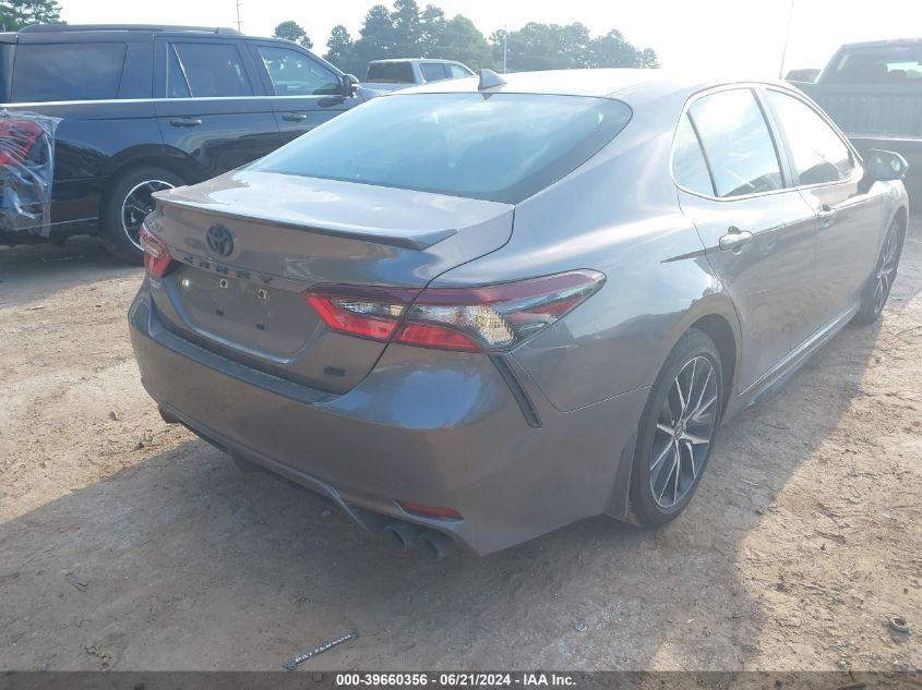 TOYOTA CAMRY SE 2024