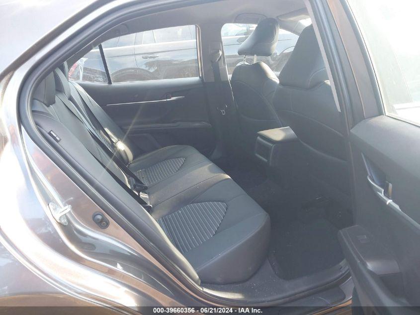 TOYOTA CAMRY SE 2024