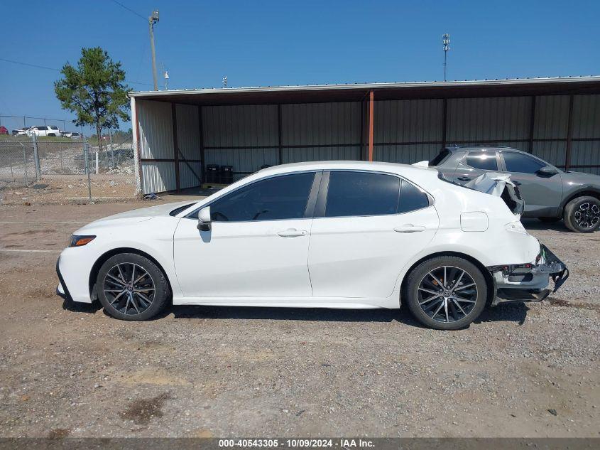 TOYOTA CAMRY SE 2021