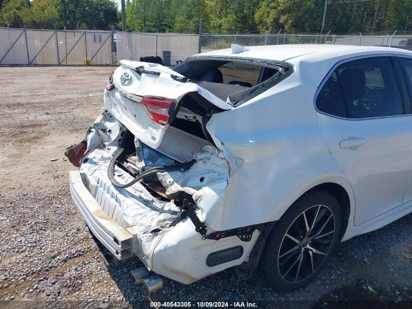 TOYOTA CAMRY SE 2021