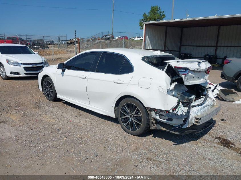 TOYOTA CAMRY SE 2021