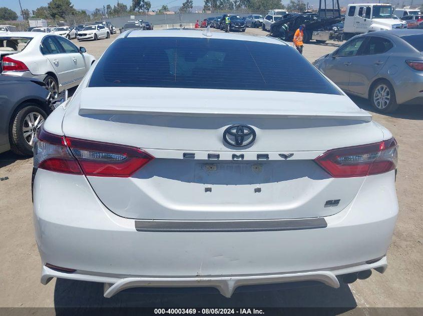 TOYOTA CAMRY SE 2022