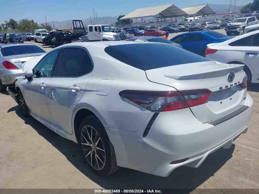 TOYOTA CAMRY SE 2022