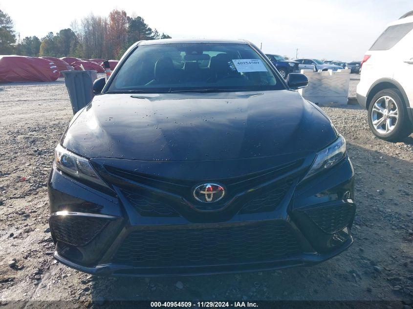 TOYOTA CAMRY SE 2022