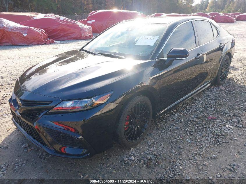 TOYOTA CAMRY SE 2022