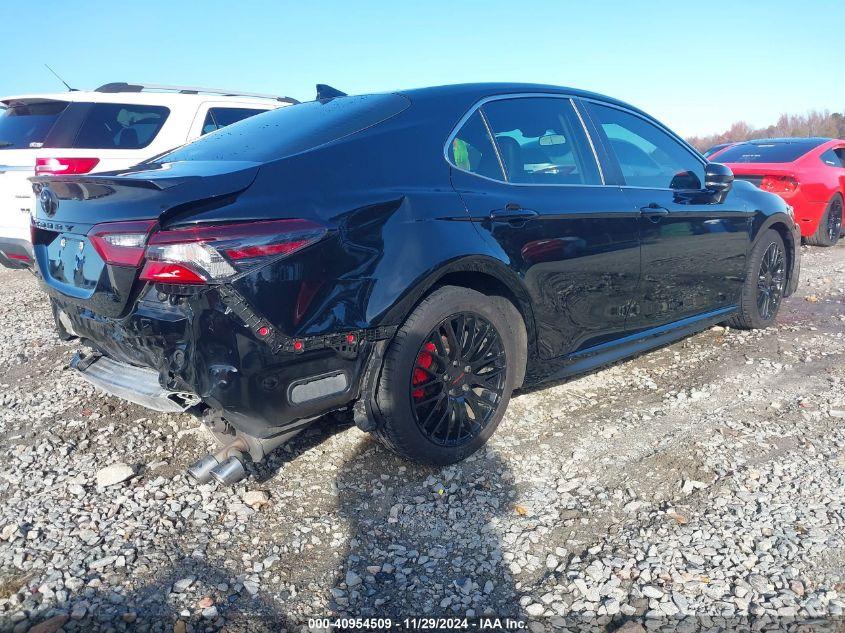 TOYOTA CAMRY SE 2022