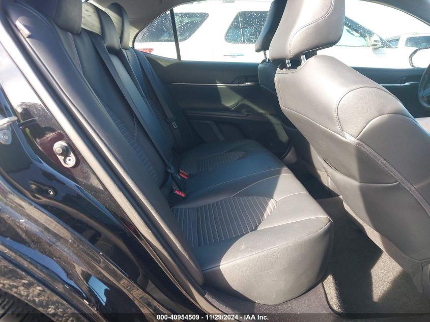 TOYOTA CAMRY SE 2022