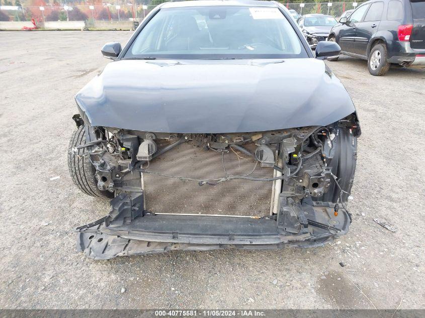 TOYOTA CAMRY SE 2022