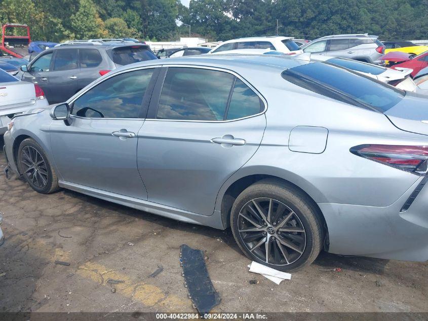 TOYOTA CAMRY SE 2023