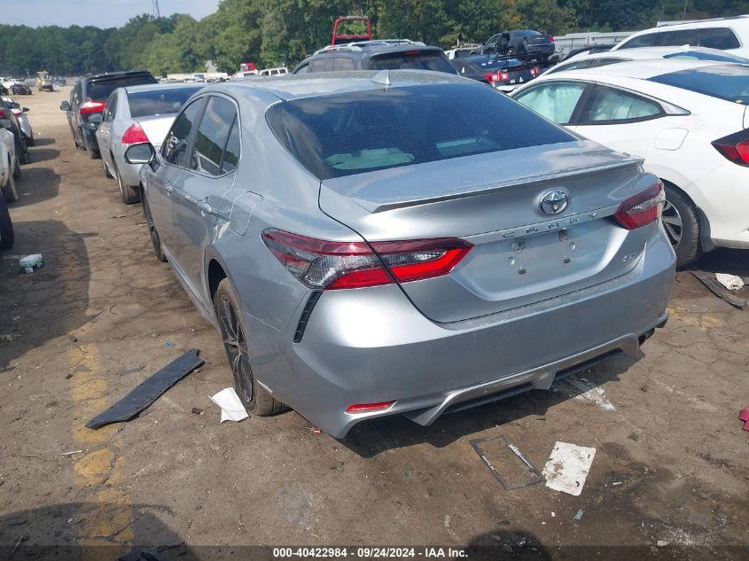 TOYOTA CAMRY SE 2023