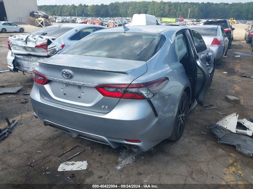 TOYOTA CAMRY SE 2023