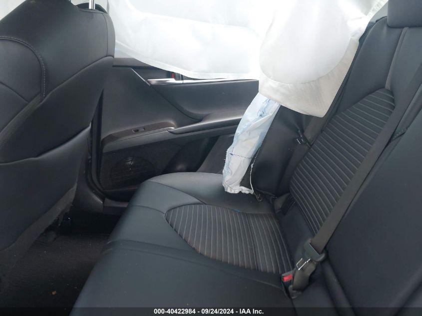 TOYOTA CAMRY SE 2023