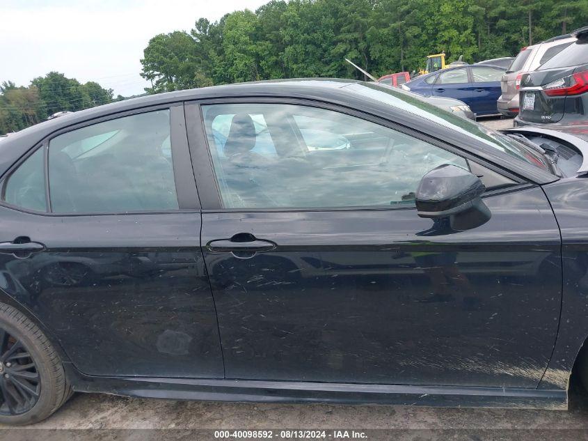 TOYOTA CAMRY SE NIGHTSHADE EDITION 2020