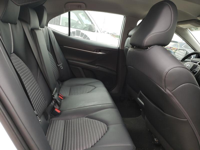 TOYOTA CAMRY SE 2020