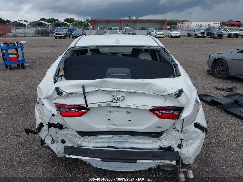 TOYOTA CAMRY SE 2022