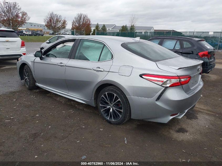 TOYOTA CAMRY SE 2020