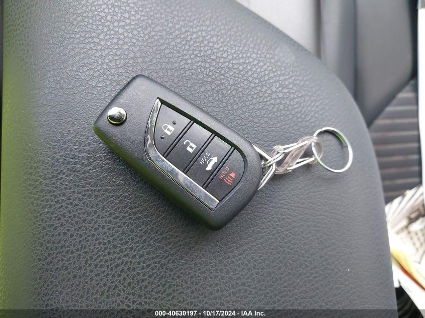 TOYOTA CAMRY SE 2021