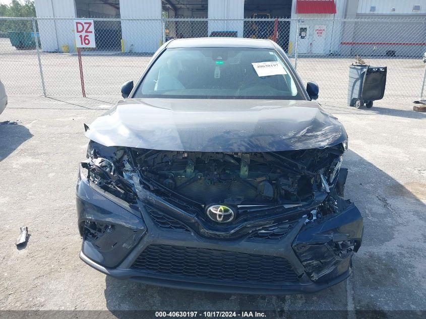 TOYOTA CAMRY SE 2021