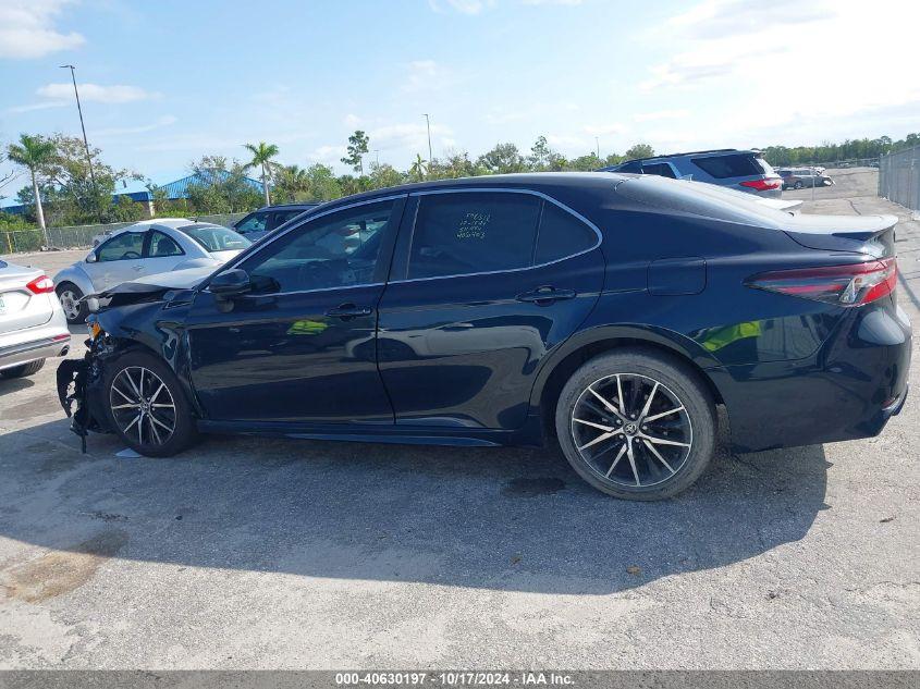 TOYOTA CAMRY SE 2021