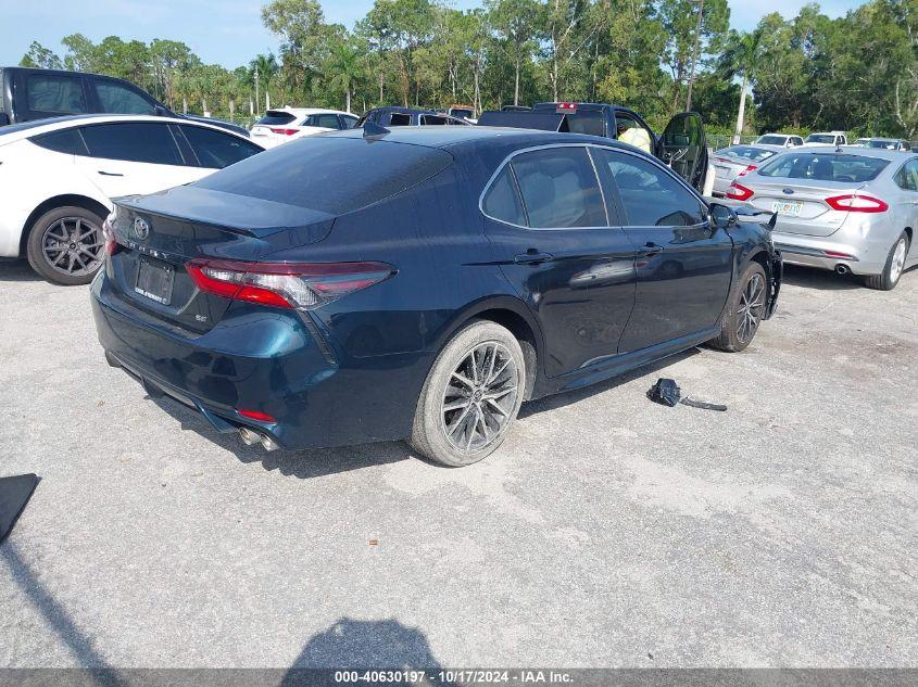 TOYOTA CAMRY SE 2021