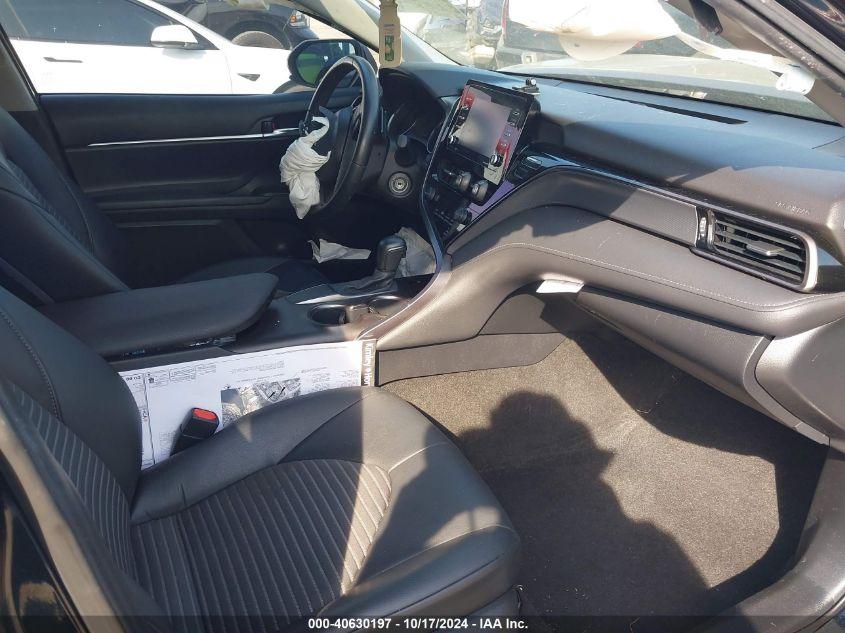 TOYOTA CAMRY SE 2021