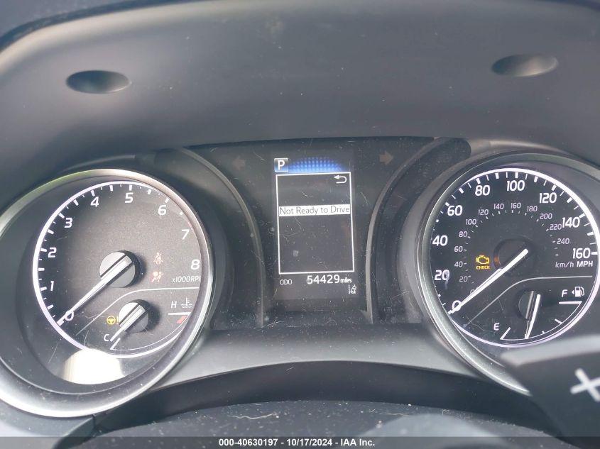 TOYOTA CAMRY SE 2021