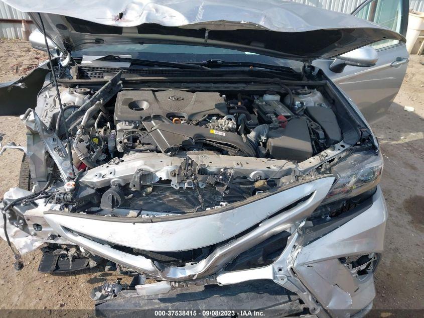 TOYOTA CAMRY SE 2021