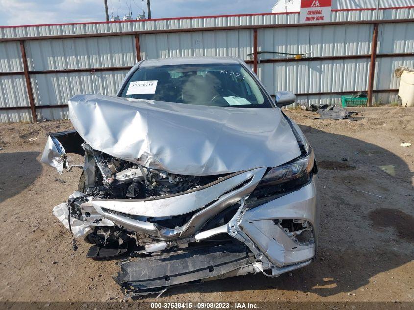 TOYOTA CAMRY SE 2021