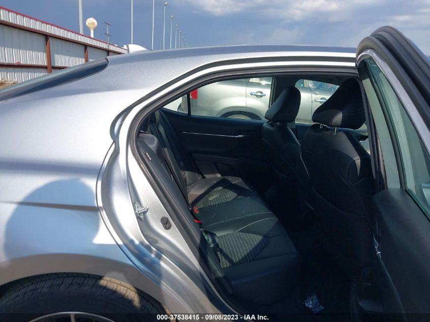 TOYOTA CAMRY SE 2021