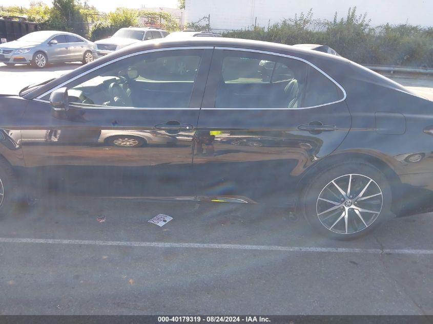 TOYOTA CAMRY SE NIGHT SHADE/SE 2023