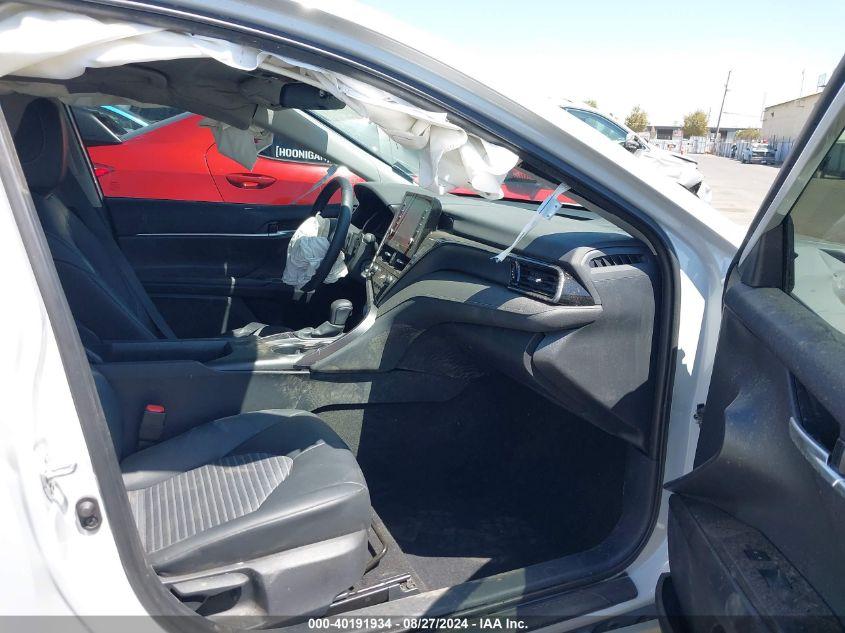 TOYOTA CAMRY SE 2024