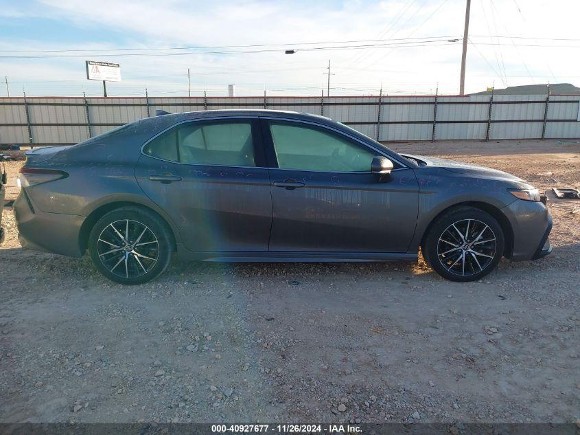 TOYOTA CAMRY SE 2024