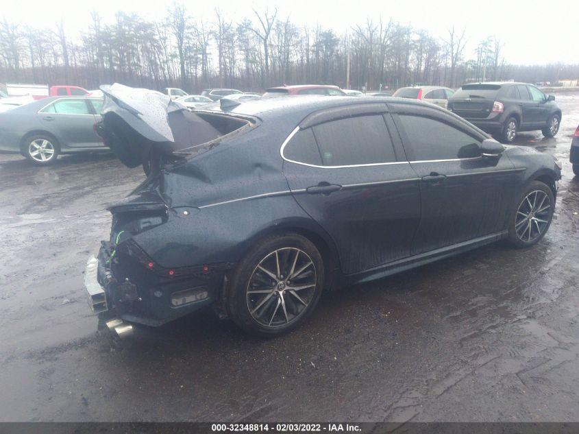 TOYOTA CAMRY SE 2021