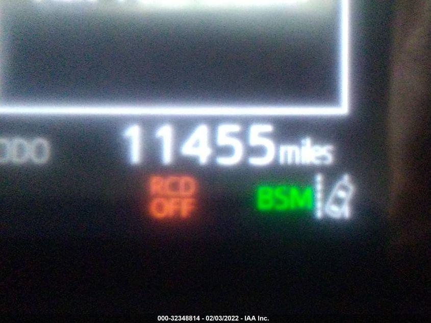 TOYOTA CAMRY SE 2021