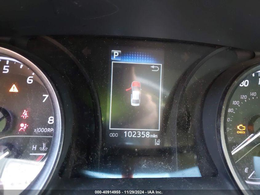 TOYOTA CAMRY SE 2022