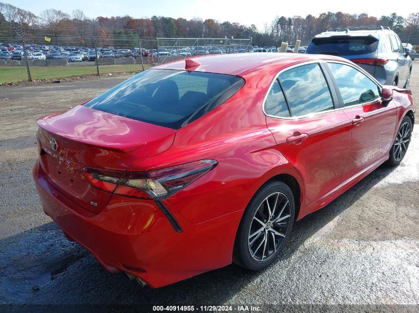 TOYOTA CAMRY SE 2022