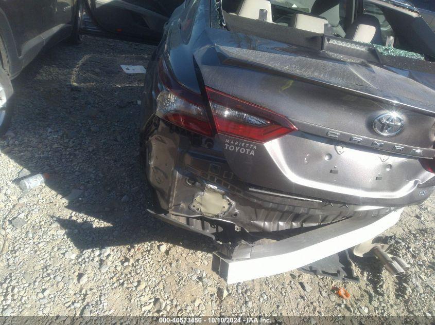 TOYOTA CAMRY SE/SE NIGHT SHADE 2022