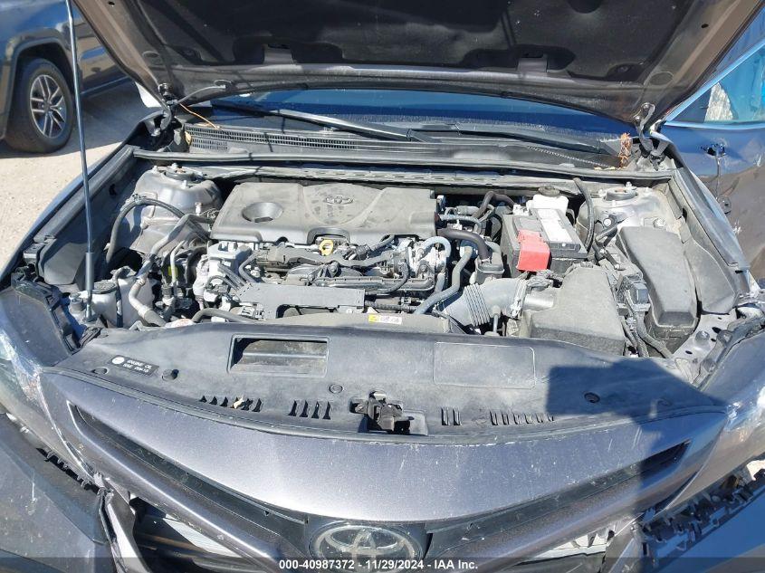 TOYOTA CAMRY SE 2023