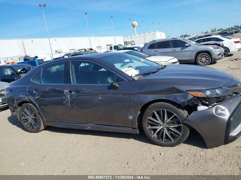 TOYOTA CAMRY SE 2023