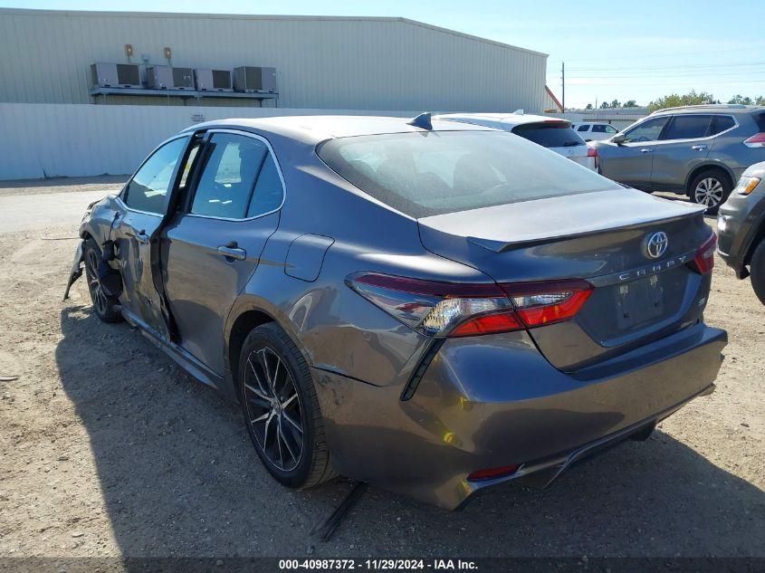 TOYOTA CAMRY SE 2023