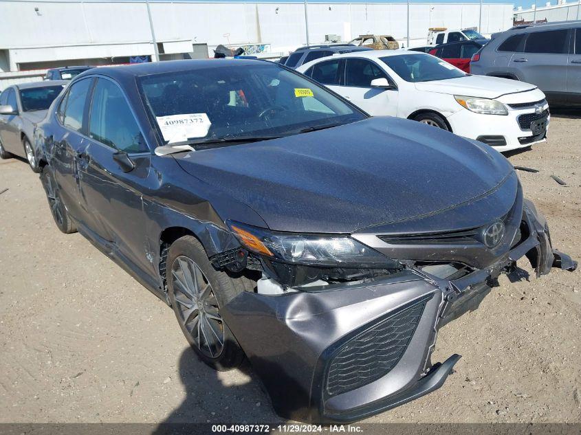 TOYOTA CAMRY SE 2023