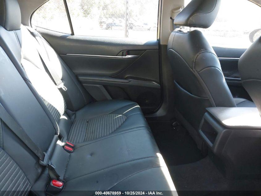 TOYOTA CAMRY SE 2021