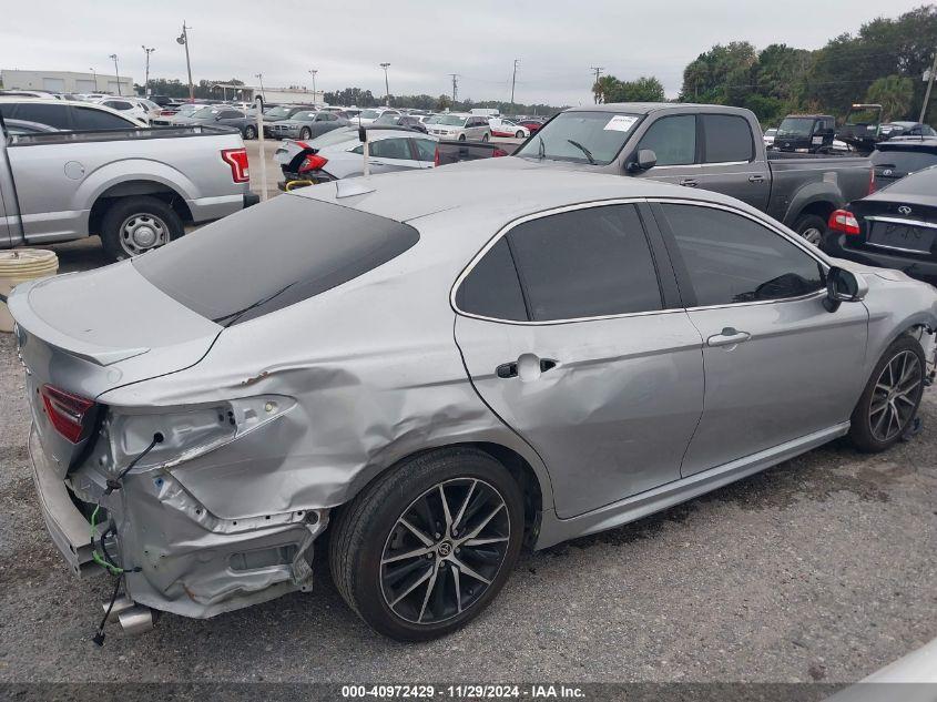 TOYOTA CAMRY SE 2023