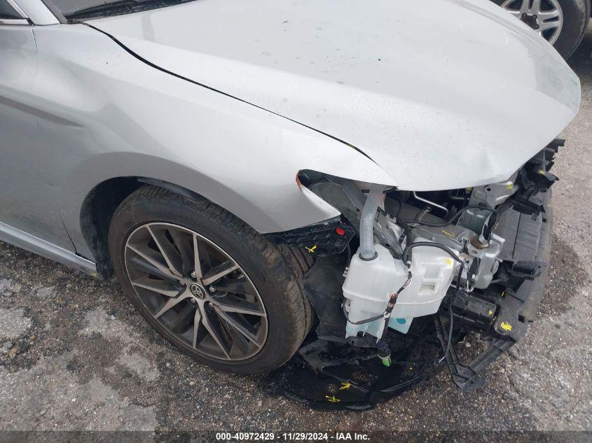 TOYOTA CAMRY SE 2023