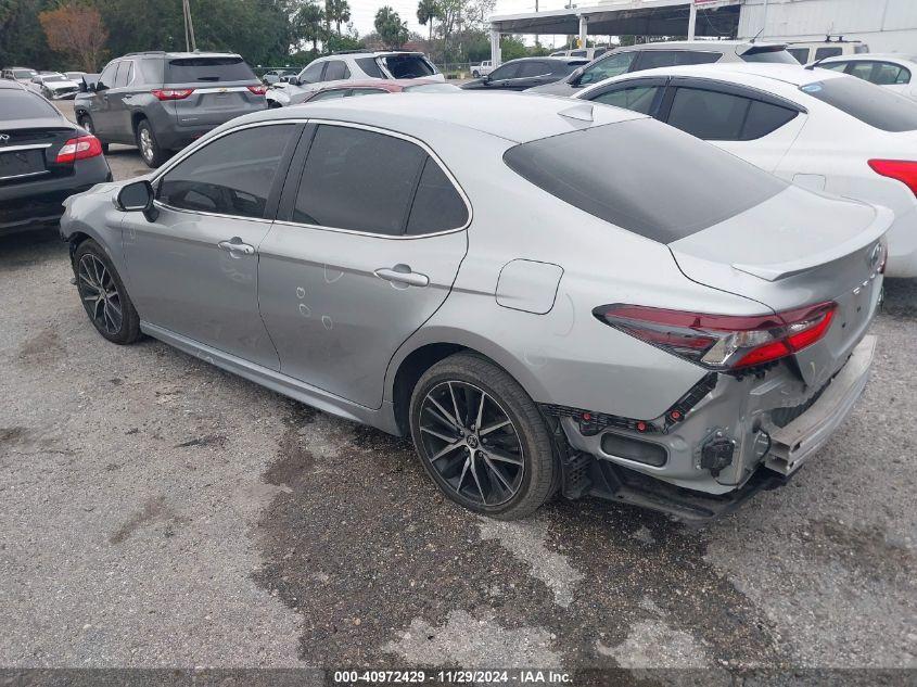 TOYOTA CAMRY SE 2023