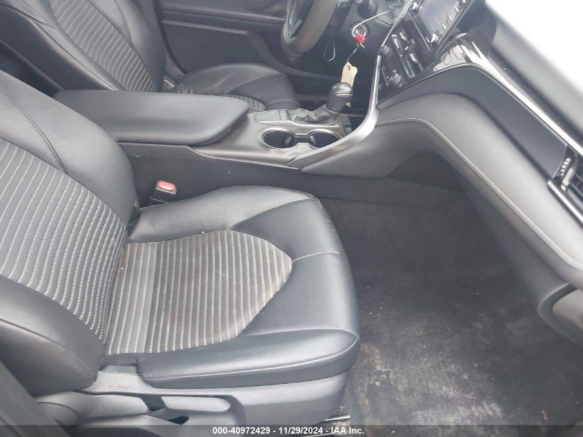 TOYOTA CAMRY SE 2023