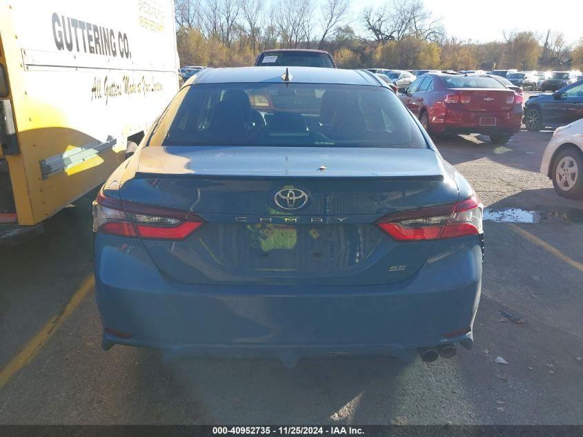 TOYOTA CAMRY SE 2024